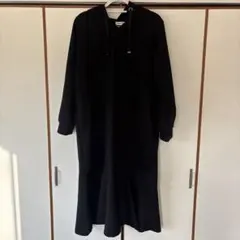 フード付きブラックペプラムワンピース3L マタニティワンピース