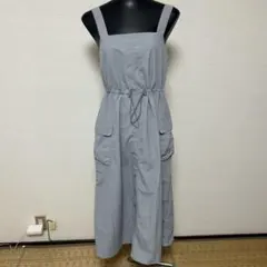 グレージャンパースカート