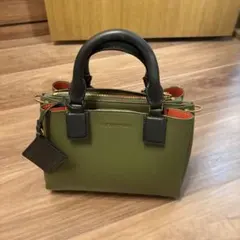 CHARLES & KEITH ハンドバッグ カーキのサムネイル