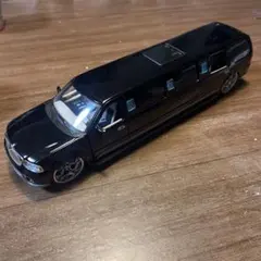 lincoln navigator MAISTO リムジン　4ドア　全長32cm