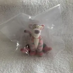くまのプーさん　フロッキーフィギュア ティガー
