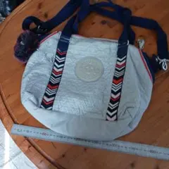 Kipling キルティングショルダーバッグ グレー