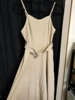 【匿名配送】ベージュ キャミワンピース ベルト付き