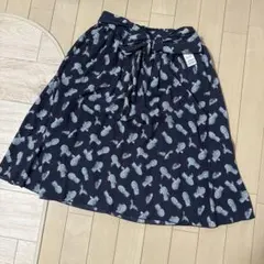 【新品未使用タグ付き】ナイスクラップ⭐︎パイナップル柄膝丈シフォンスカートのサムネイル