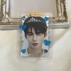 Item thumbnail for item 9be3162e-3b49-4b69-b7d6-6a38778dcf1b