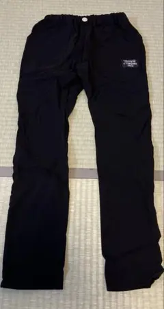 黒　子供用長ズボン　160サイズ