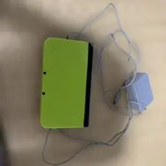 New 3DS LL ライムグリーン 充電器付き