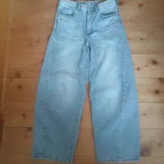 GU バレルレッグジーンズ 29