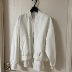 再再値下げ！ホワイト MA-1スタイル ブルゾン