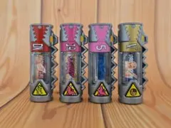 獣電戦隊キョウリュウジャー 獣電池 4本セット