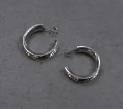 GARNI エメラルドTwelve Stone Pierce 5月誕生石 Twelve Stone Pierce - 5月誕生石 エメラルド | GARNI ONLINE STORE