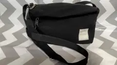 【アヤト様専用】anello ブラック ショルダーバッグのサムネイル