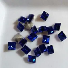 #4428マジェスティックブルー 4mm20個