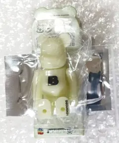 大B 蓄光 ベアブリック シリーズ BE@RBRICK ベーシック 100%