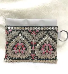 インド刺繍リボン　フェイクレザーポーチ ハンドメイド