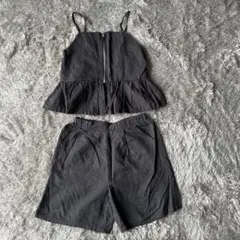 【最終値下げ！！】黒のトップスとショートパンツセット 150