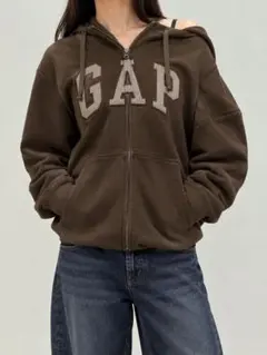 GAP ロゴ ジップアップパーカー ブラウン