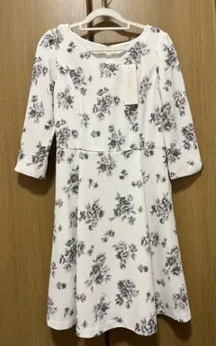 花柄ワンピース 七分袖 ひざ丈ワンピース　フェルゥ