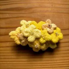 バレッタ　花バレッタ　ハンドメイド　刺繍
