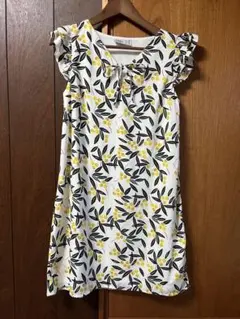 【美品】Md’Mフラワー柄フリル袖ノースリーブワンピース Sサイズ