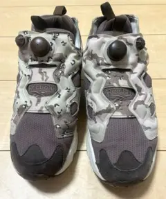 リーボック スニーカー