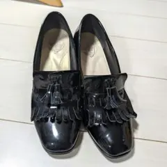 アンリーフ フリンジ付き黒ハイヒール 24.5cm