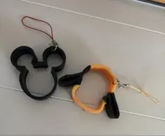 ミッキーマウスとプルートのストラップ‼️翌日発送⭕️⚠️間も無く販売終了⚠️