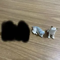 秋田犬　フィギュア