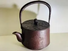 岩鋳 南部鉄器 急須 赤茶 砂鉄 柿葉文様 茶道具 鉄製 鉄瓶 蓋なし