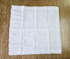 ユナイテッドアローズ ハンカチ アイボリー系のサムネイル