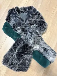 ファーマフラー グレーとグリーン