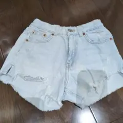 ダメージデニムショートパンツ　ZARA 128センチ