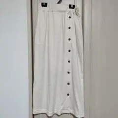 リブ編みホワイトタイトスカート