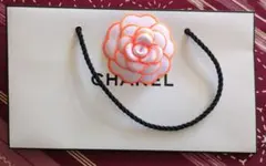 CHANEL 花の装飾付きショップ袋