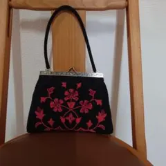 ビーズ刺繍 和柄　ハンドバッグ