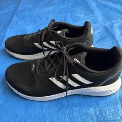 adidas ランニングシューズ ブラック/ホワイト