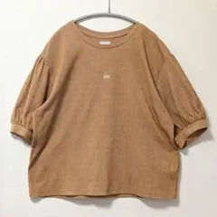 Lee リー リブカットソー パフスリーブ 胸元刺繍ロゴ キャメル ブラウン Lのサムネイル
