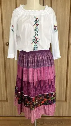 フォークダンス　エスニック刺繍スカート　ハンドメイドのサムネイル