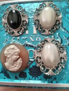 ヴィンテージ風カメオデザイン　ブローチ　4個セット