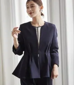 【新品】RANAN【2点セット】ノーカラーペプラムパンツスーツ ネイビー　ラナン