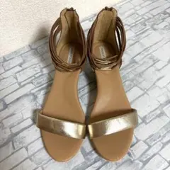 美品⭐︎MODE ET JACOMO アンクルストラップサンダル 23.5cmのサムネイル