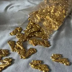 龍 50個 根付ドラゴン チャーム ゴールド 金属パーツ