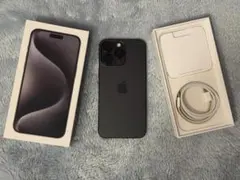 【美品】iPhone 15 Pro Max 256GB ブラック チタニウム