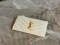 YSL ホワイト ベージュ フラグメントケース カードケース