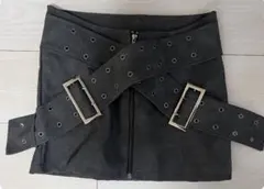 フェイクレザー　スカート