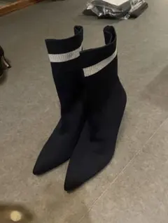 ネイビー ポインテッドトゥ 高ヒールブーツ