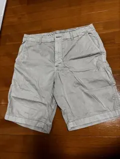 ユニクロメンズ　ベージュ半ズボン　Mサイズ