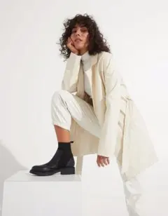 Bershkaベルシュカ フラットアンクルサイドゴアブーツBLACK 25cmのサムネイル