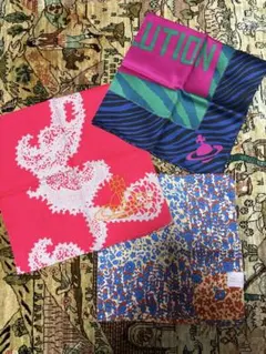 カラフルデザイン ハンカチ 3枚セット（Vivinne Westwood)