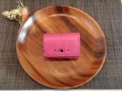 【最終価格】最小クラスの3つ折りミニ財布　ピンクレザー×ブラックストーン